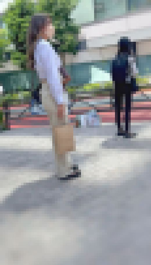 長身＋筋トレによる超美ボディとムニュっとした見事なメガ尻で男を無差別挑発！ 下品なゴージャス肉食獣ビッチ編　サンプル画像1