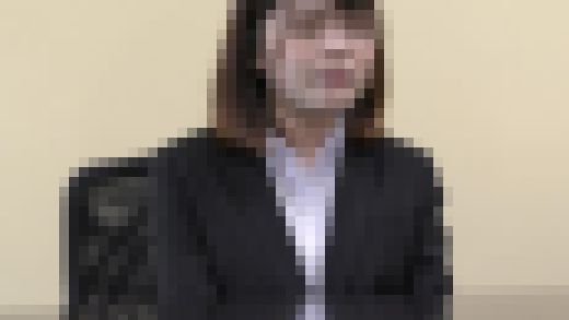 きゃめる135 魅惑の世界へようこそ。 緊張感漂う就活生面接の続編です。就職したい女子大生は従順にスカートがまくれ… サンプル画像1
