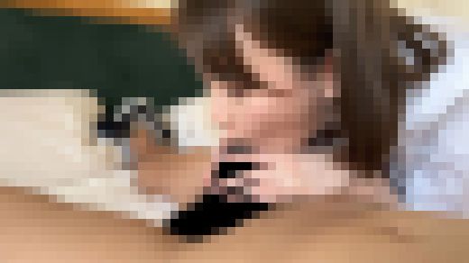 アカBAN覚悟【個人撮影】真面目っぽい感じの水泳部女子(K②)の裏バイトを完全密着　サンプル画像1
