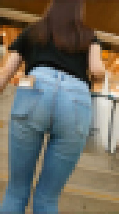 【食べ頃ヒップ】ダッチワイフにしたい清楚な細身ぴったりデニム尻女 サンプル画像
