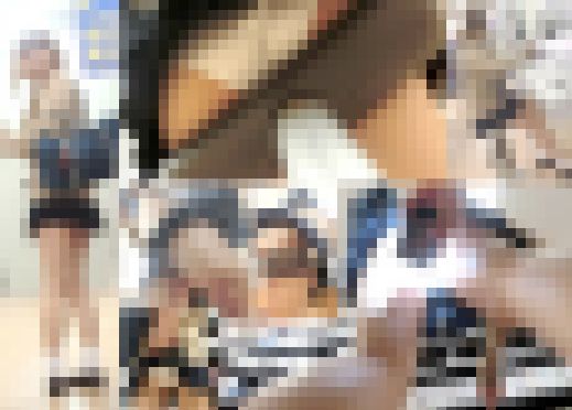逆さ撮りの瞬間No53（めくり,お尻接写,生P撮り10発) サンプル画像