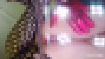 透明椅子ローアングル10マイクロミニ＆花柄白Tバック サンプル画像