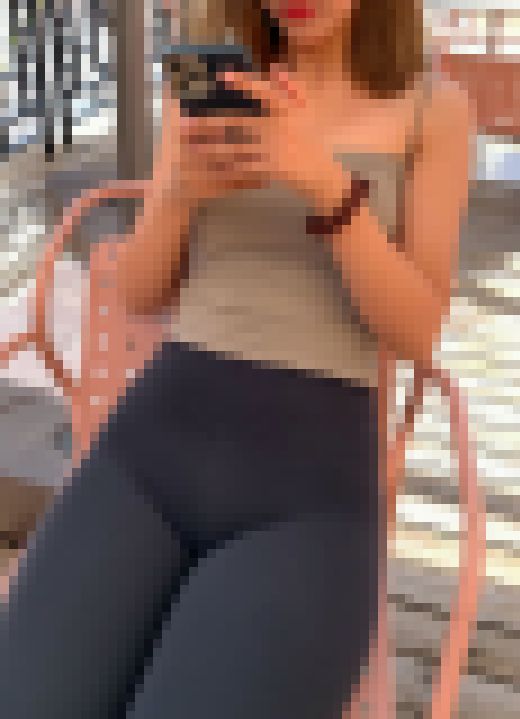 2K 前も後ろもピッタピタのお姉さん１　サンプル画像1