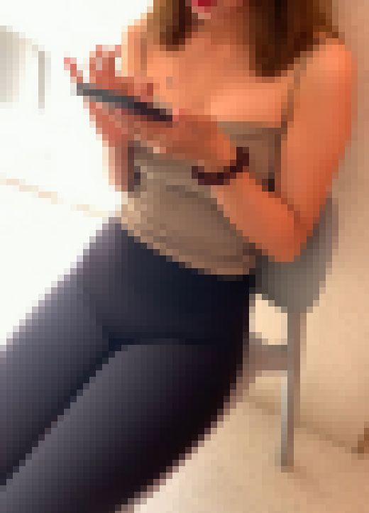 2K 前も後ろもピッタピタのお姉さん１　サンプル画像2
