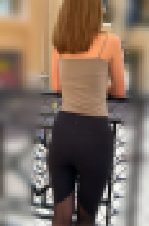 2K 前も後ろもピッタピタのお姉さん１　サンプル画像3