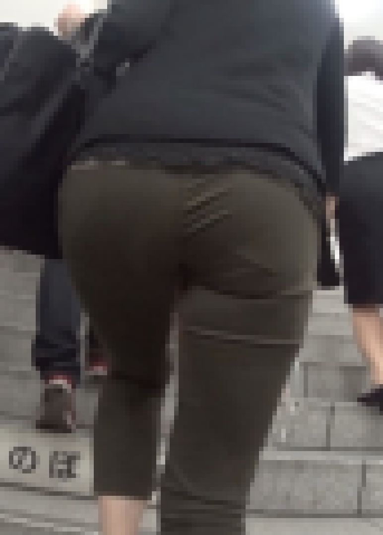 出勤OLの引き締まった肉尻スタイルに興奮しすぎる！ サンプル画像