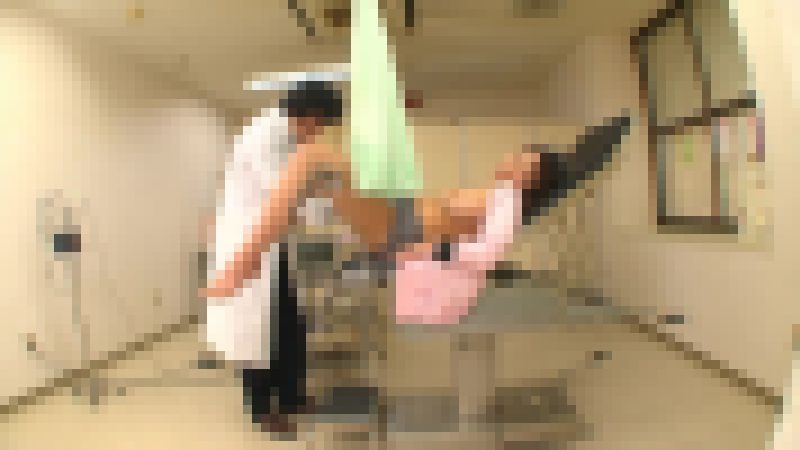 診察中につい感じてSEXしてしまう人妻!File.3 サンプル画像