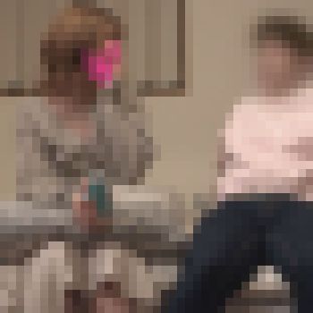 【盗撮流出】自ら舌を絡ませ腰を動かし快楽を求めるスケベなハーフ系美女に連続中出し　サンプル画像1