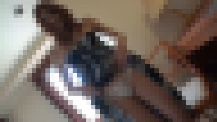 お姉ギャルの28歳デザイナーがキレイな顔を快感で歪めて悶絶して体を痙攣させる　サンプル画像1