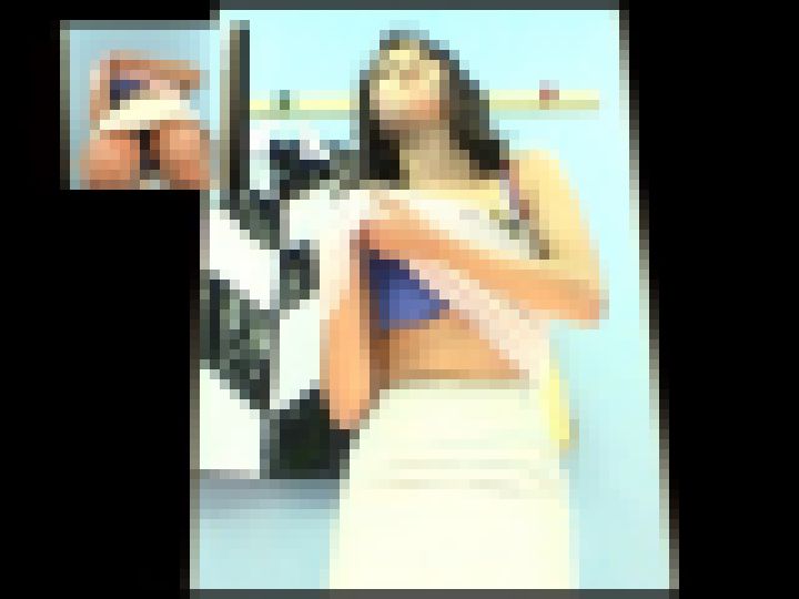 究極!更衣室床下潜り込みフリーハンド #002 サンプル画像