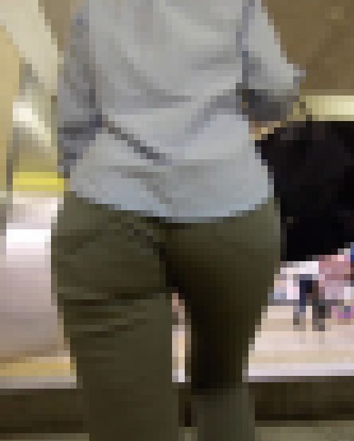 俺得な妖艶ヒップなお姉さま サンプル画像