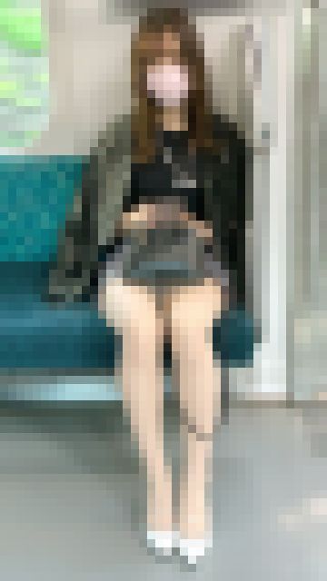 反則級の超絶美脚を見せつける気が強そうな極上美女（其の六）　サンプル画像1