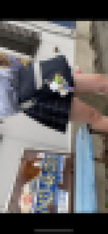 バス待ち　学生風 サンプル画像