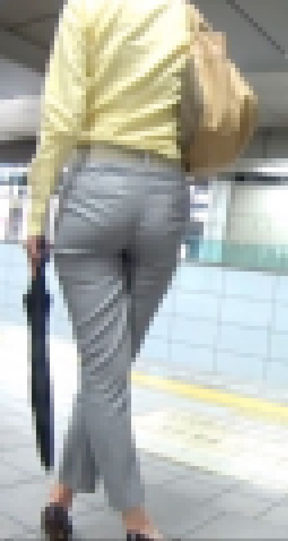 食い込みTバックパンツスーツOLの降臨 サンプル画像