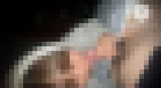 人妻パート事務員さん、仕事終わりに休憩室で、着衣のまま　サンプル画像2