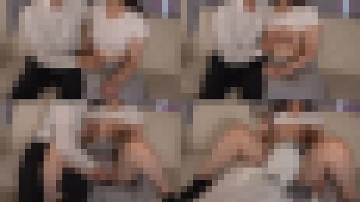 セクハラされて感じちゃう巨乳娘（3） ディープキスしながら股間弄り、パンツに濡れシミ編　サンプル画像1