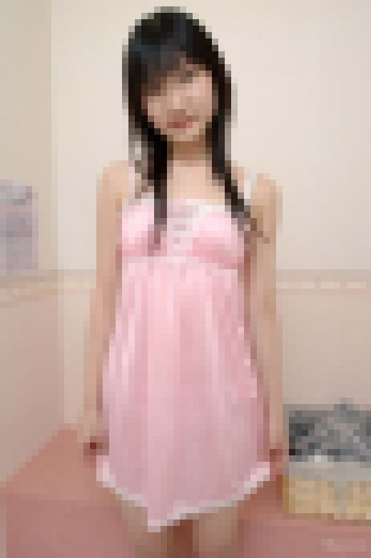 DIABLOデジタル写真集 趣向倶楽部 下着試着室 上野ゆり　サンプル画像2