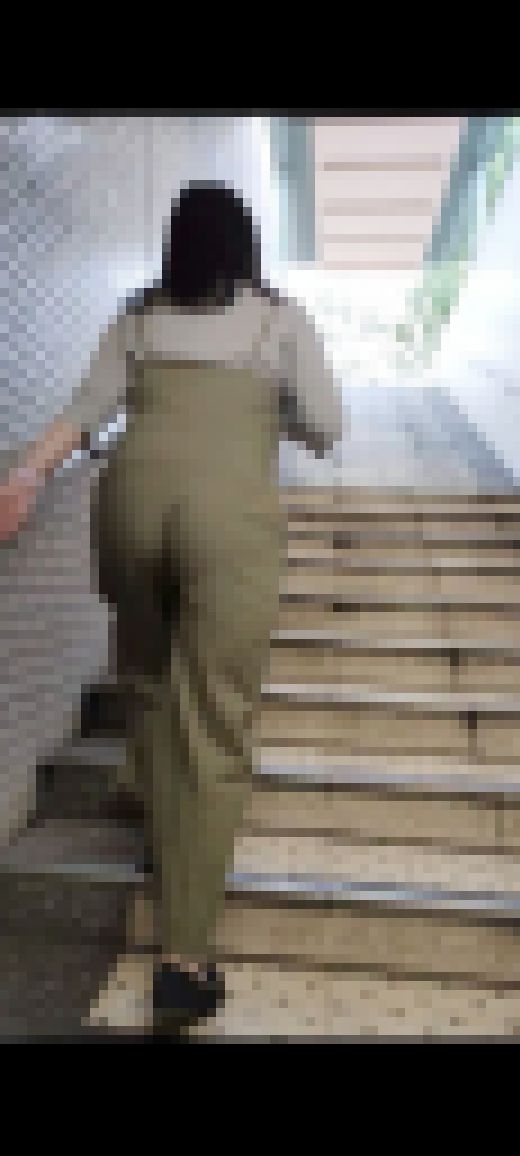 ゼロ距離！！デカ尻森ガール盛り肉尻　サンプル画像2