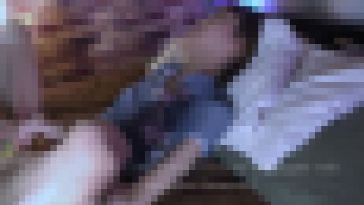 スキニー23歳！敏感ちっぱいセラピストの寸止めピクピク電マオナ　サンプル画像3