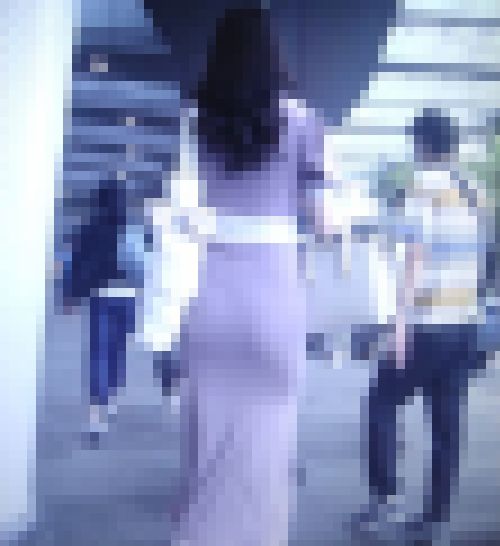 超スタイル抜群のお嬢様系清楚美女がタイトワンピでプリプリの美尻強調して歩いてるよ サンプル画像1