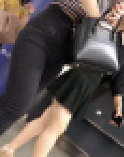 002 巨乳美女のハイウエストスキニー尻(前編)　サンプル画像2