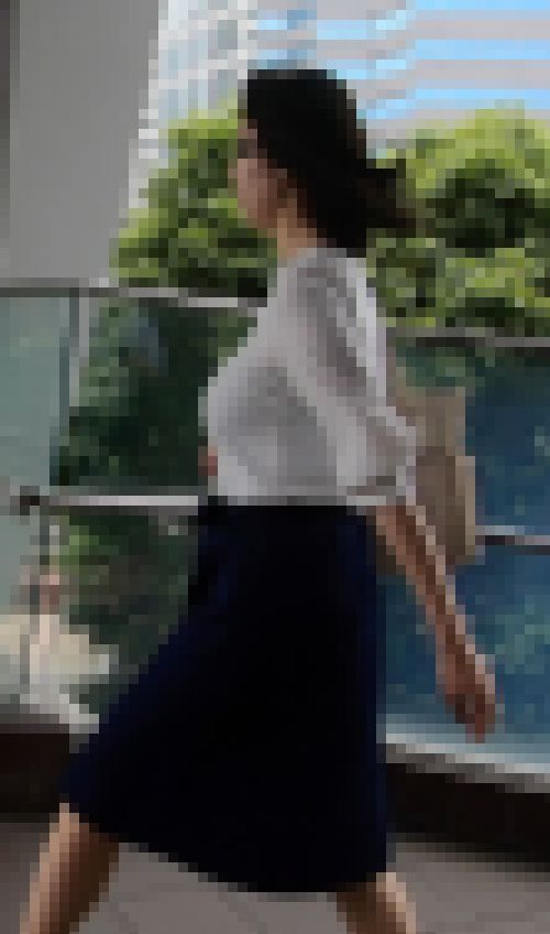 美しい奥様のブラウス乳房　サンプル画像1