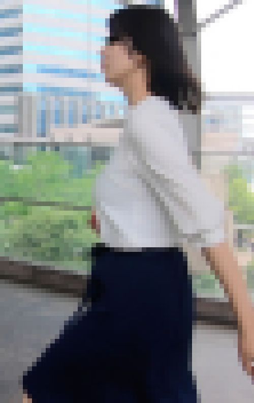 美しい奥様のブラウス乳房　サンプル画像2