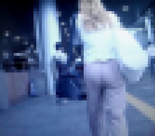 華やかなイマドキ美人OLが、ピタめのパンツ履いてデカ尻ムニュムニュさせて歩いてるよ　サンプル画像3