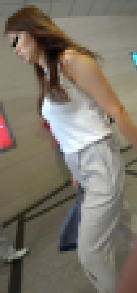 巨乳Gかぽうなノースリーブおっぱいが揺れる美女！ サンプル画像