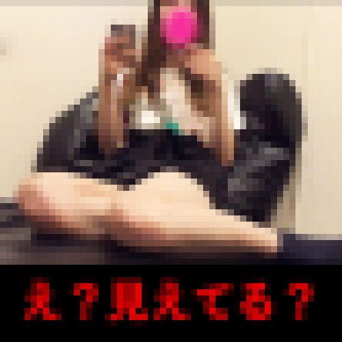 こんな美人のパンチラ見れた！】ミニスカなのに股間にスキがあるのね！！　サンプル画像1