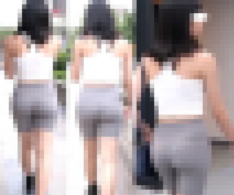 高画質 街の透けＰラインとマンスジ スパッツ美人　サンプル画像1