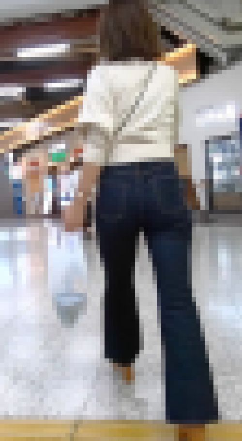 ジーンズヒップがそそる彼女　サンプル画像3