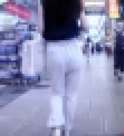 超イケてる美人OLがピタパン履いてスタイル抜群のライン見せて歩いてるよ　サンプル画像3