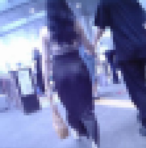 ルックス、スタイル共に超スーパーハイスペック極上美女が激エロワンピ着てTバック透かして歩いてるよ サンプル画像