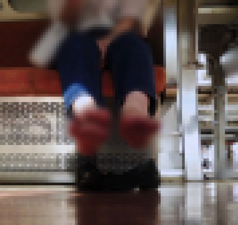 ４Ｋ★超清楚系★もしも電車で素足パンプスの女子大生が隣に座ってきてムレた足を見せつけてきたら サンプル画像