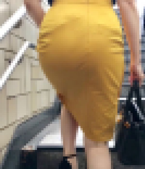 【好評再販SALE】デカ尻とTバックの最高のコラボレーション！このお尻にどんな肉棒をぶち込んでやれたらいいか！【115】 サンプル画像