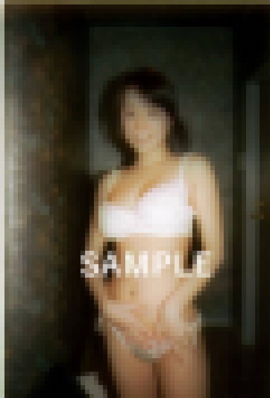 個撮）１９歳美乳の娘、懐かしいミニスカポリスコスプレＫＮ① サンプル画像