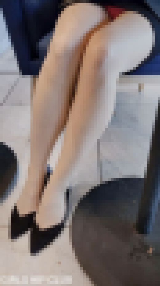 【タイトスカート】デカ尻ミニスカOLのむっちり太ももとパンチラとパンストつま先　サンプル画像3