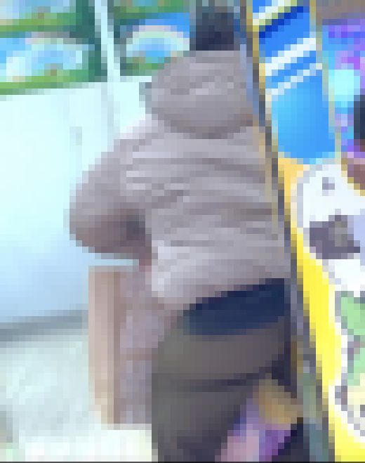 【30代熟女の巨尻】100cmオーバー！激シコの黒スキニーデカ尻！親子ケツ丼のおまけ付きw【4K】　サンプル画像3