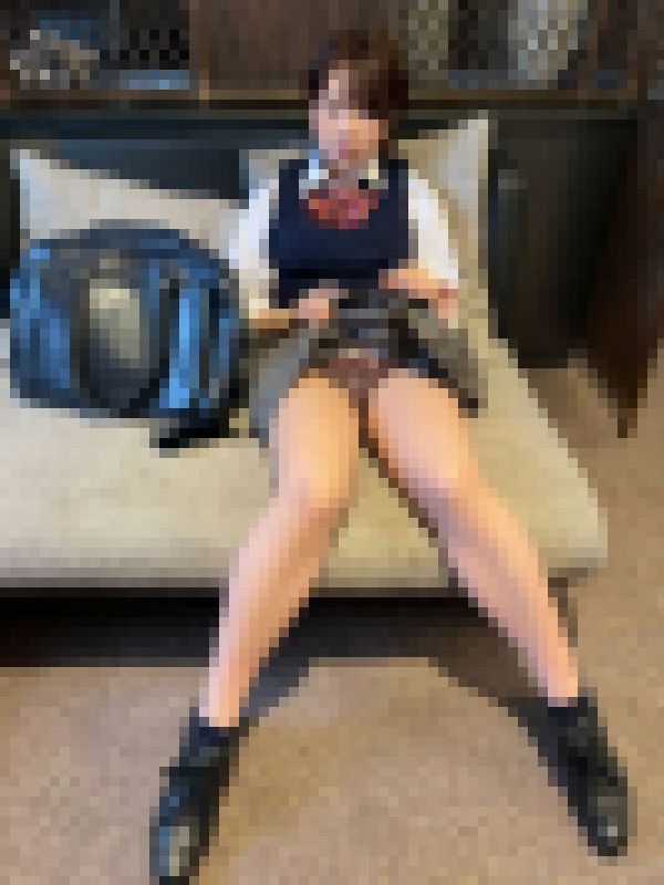 【個人撮影】エロいことに興味津々なお年頃の制服女子_パパ活で快楽に負けて生中出しされる瞬間を完全配信 サンプル画像