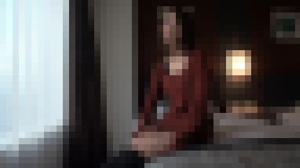 色白スレンダー美巨乳の20歳女子大生が激しい膣奥へのピストンに白い肌を紅潮させ悶絶　サンプル画像1