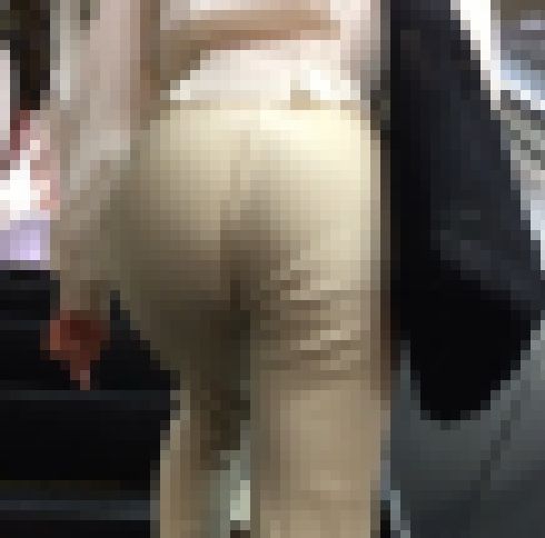 No.297「肉付きの良いお尻に丸見えパンティー　リブニットパンツ」 サンプル画像