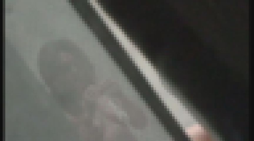 【民家】【窓】【覗き】【オナニー】リアル流出映像。素人女子の自宅顔　21 サンプル画像