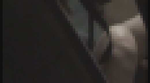 【民家】【窓】【覗き】【オナニー】リアル流出映像。素人女子の自宅顔　22　サンプル画像1