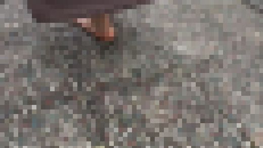 【完全裸足】第20弾！冬の野外を裸足で歩く女性 part2　サンプル画像3