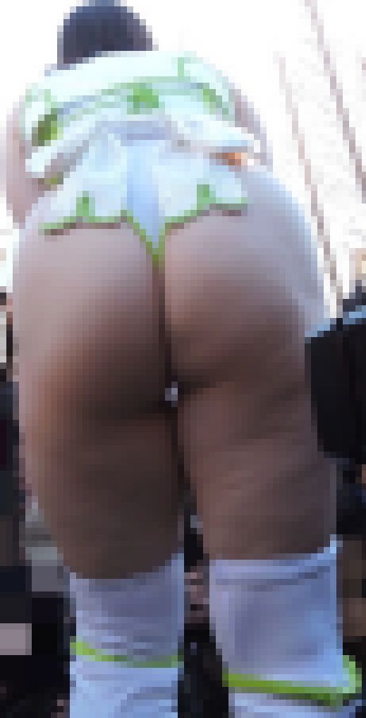 巨尻を下から撮影食い込みを直すコスプレ2016冬【動画】4作品セット販売 2860 2801 2803 2815　サンプル画像3