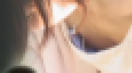 乳首ちら 無防備な胸元を狙った絶対乳首GET【神アングル】　11　サンプル画像2