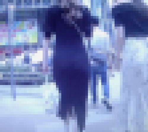 スタイル抜群の激カワ美少女がタイトワンピ着てTライン出して歩いてるよ サンプル画像