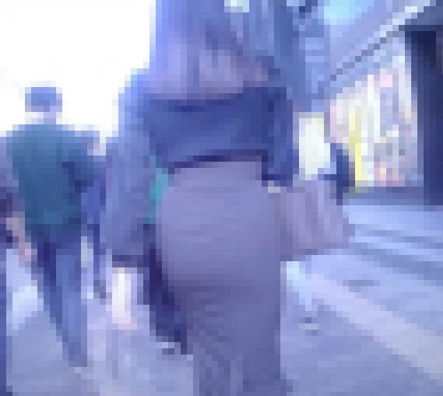 清楚なのに超スーパー猥褻ドエロ美巨尻を持つ極上美女がタイトスカート破裂しそうなくらいパンパンにさせて歩いてるよ サンプル画像