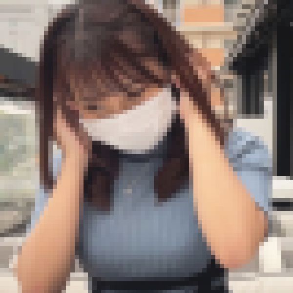 メイド喫茶で人気の子と店外デートからハメ撮り 大きめのピンク乳首のおっぱいを揺らしながら中出し サンプル画像